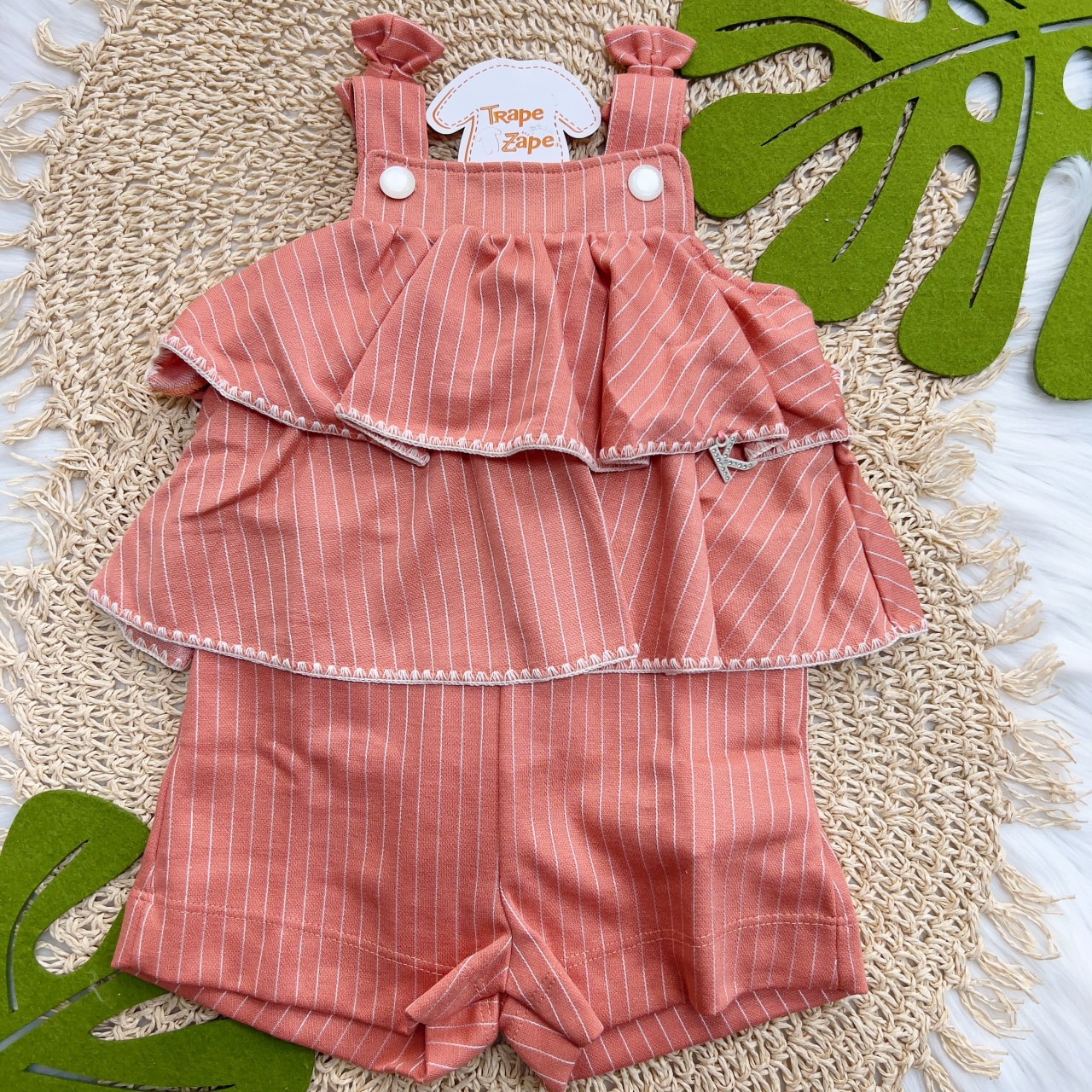   Macaquinho Listrado com Babados - Coral